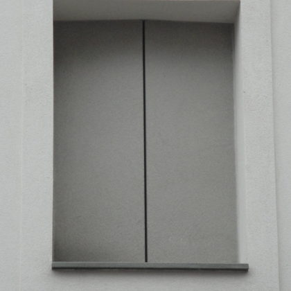 Vista ravvicinata di una finestra