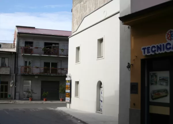 Via Industriale incrocia Via Nazionale